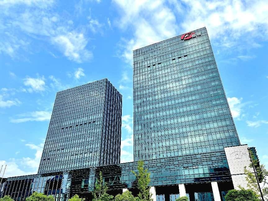 1月24日鹤21转债上涨0.71%，转股溢价率18.67%