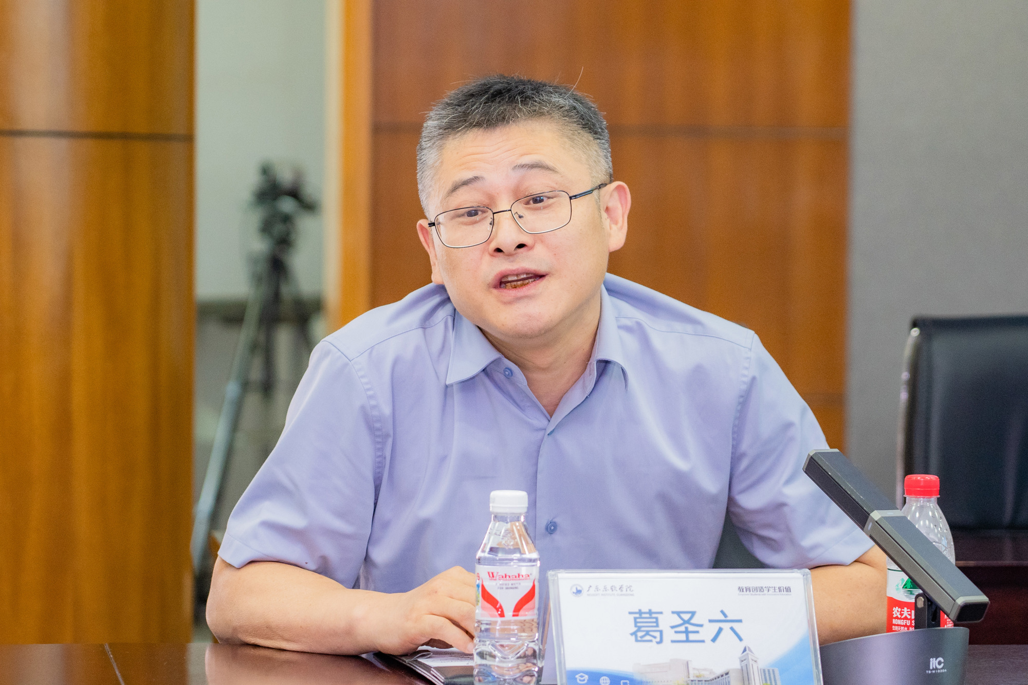 东软集团：东软“领智”智能体应用开发平台全面支持DeepSeek