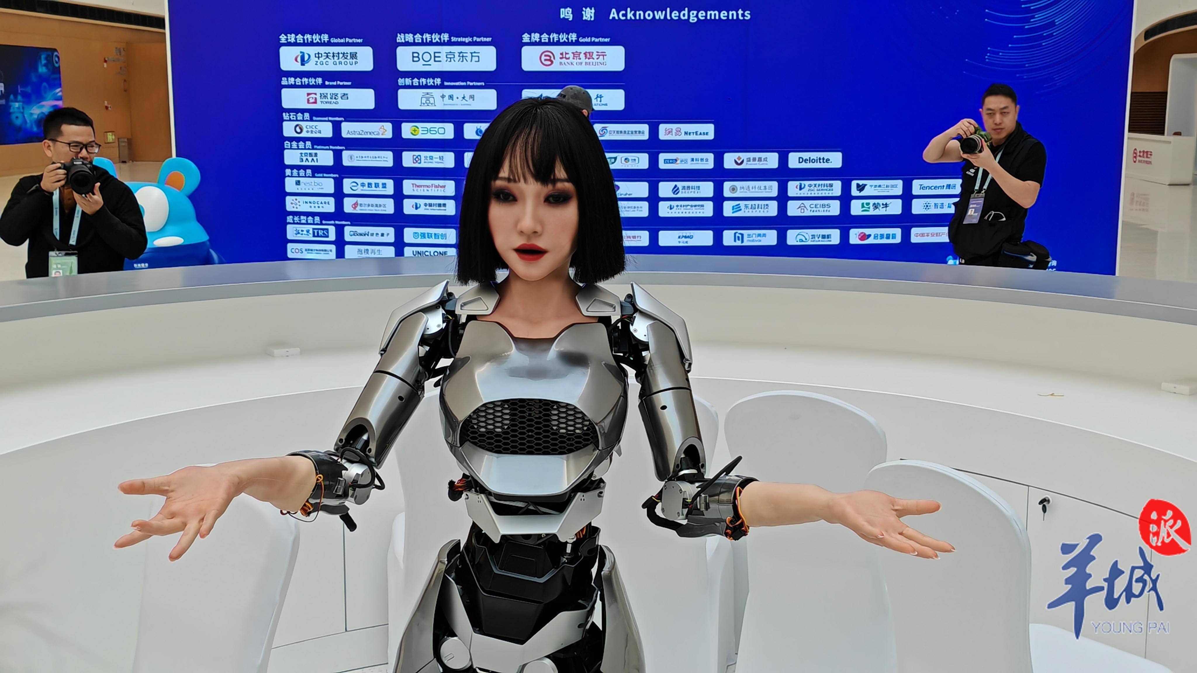 综述｜全球科技公司竞相推出新款人工智能模型