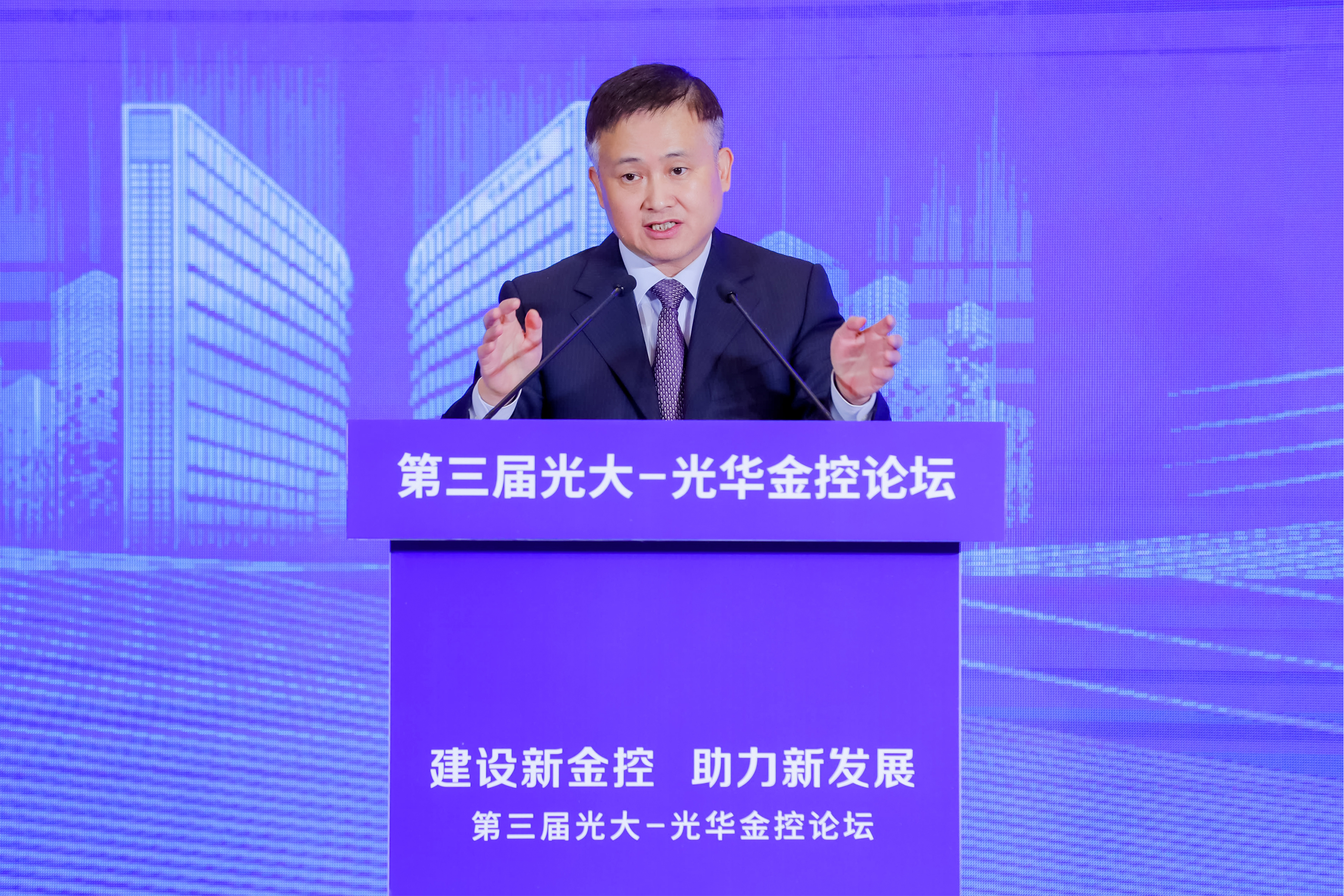 中国人民银行行长潘功胜：拟创新推出债券市场“科技板”