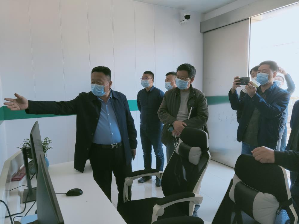 新希望：已走出低谷期 围绕降本增效做文章