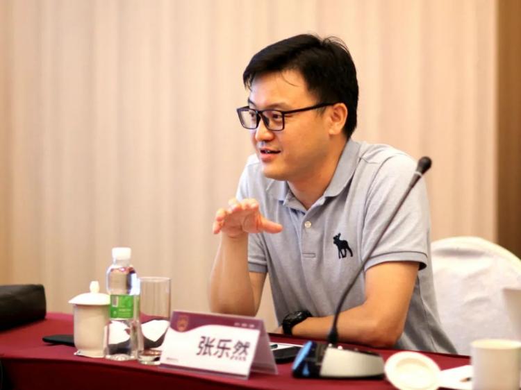 汇泉基金陈洪斌新任总经理；李晓星调仓晶品特装丨天赐良基早参