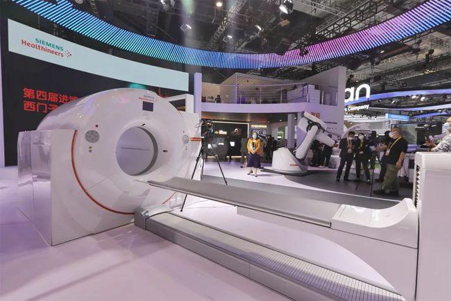 中国经济圆桌会丨财政部：“零关税”政策将覆盖更多商品、惠及更多经营主体