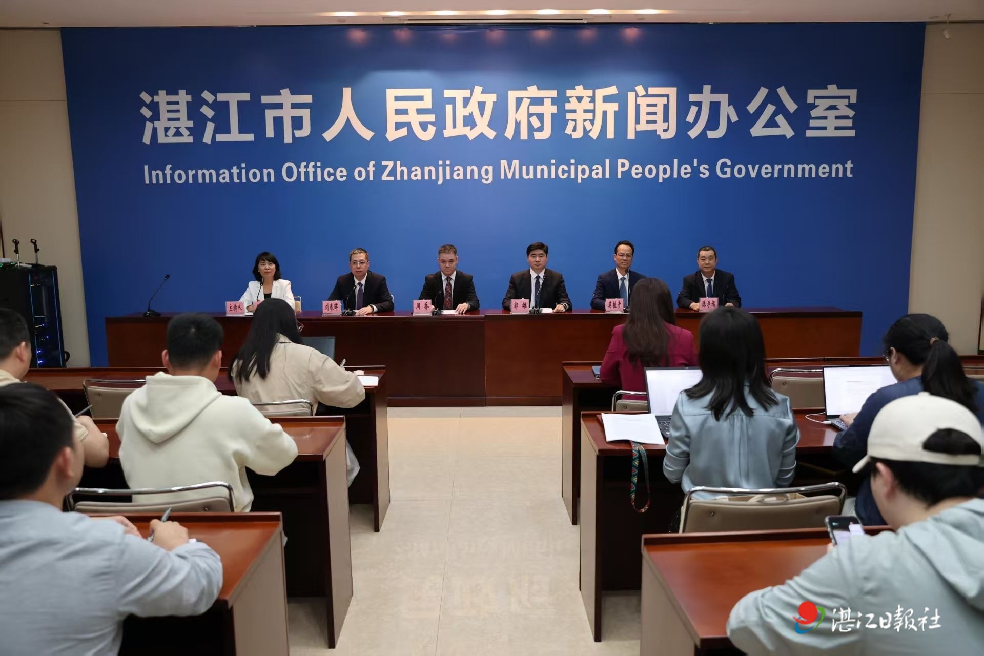 强化政策协同 释放消费增长潜能