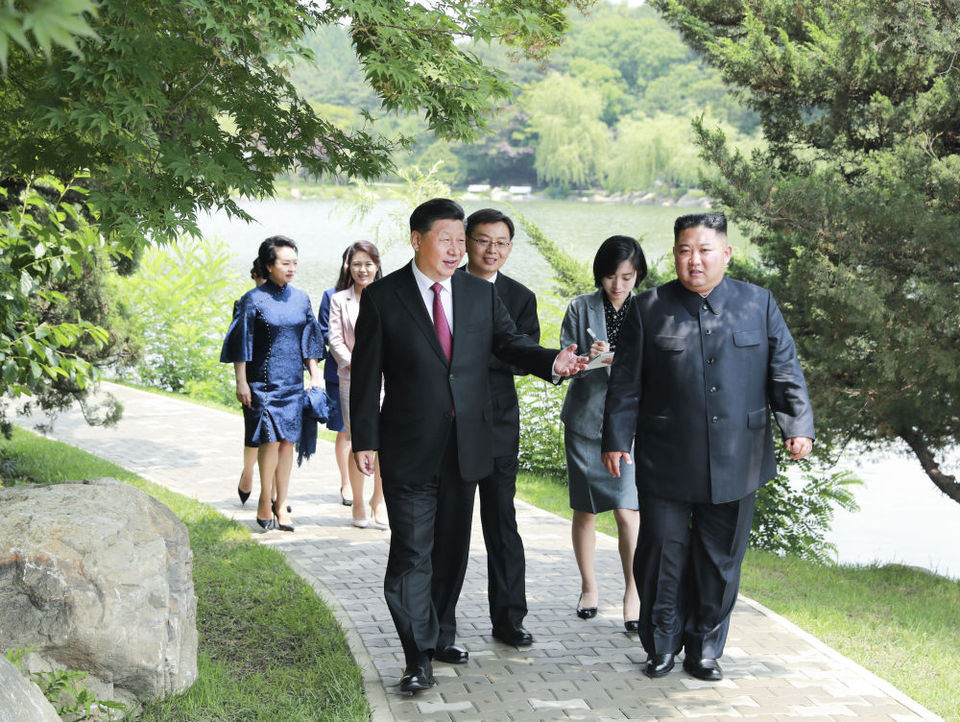 加强民间交往 推进友好合作——习近平主席贺辞为新时代中俄人民相知相亲增添动力