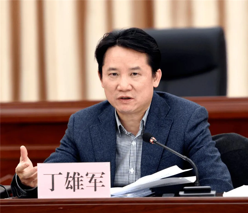 万亿行业头部公司将换帅！华润信托原董事长刘小腊升任华润金控