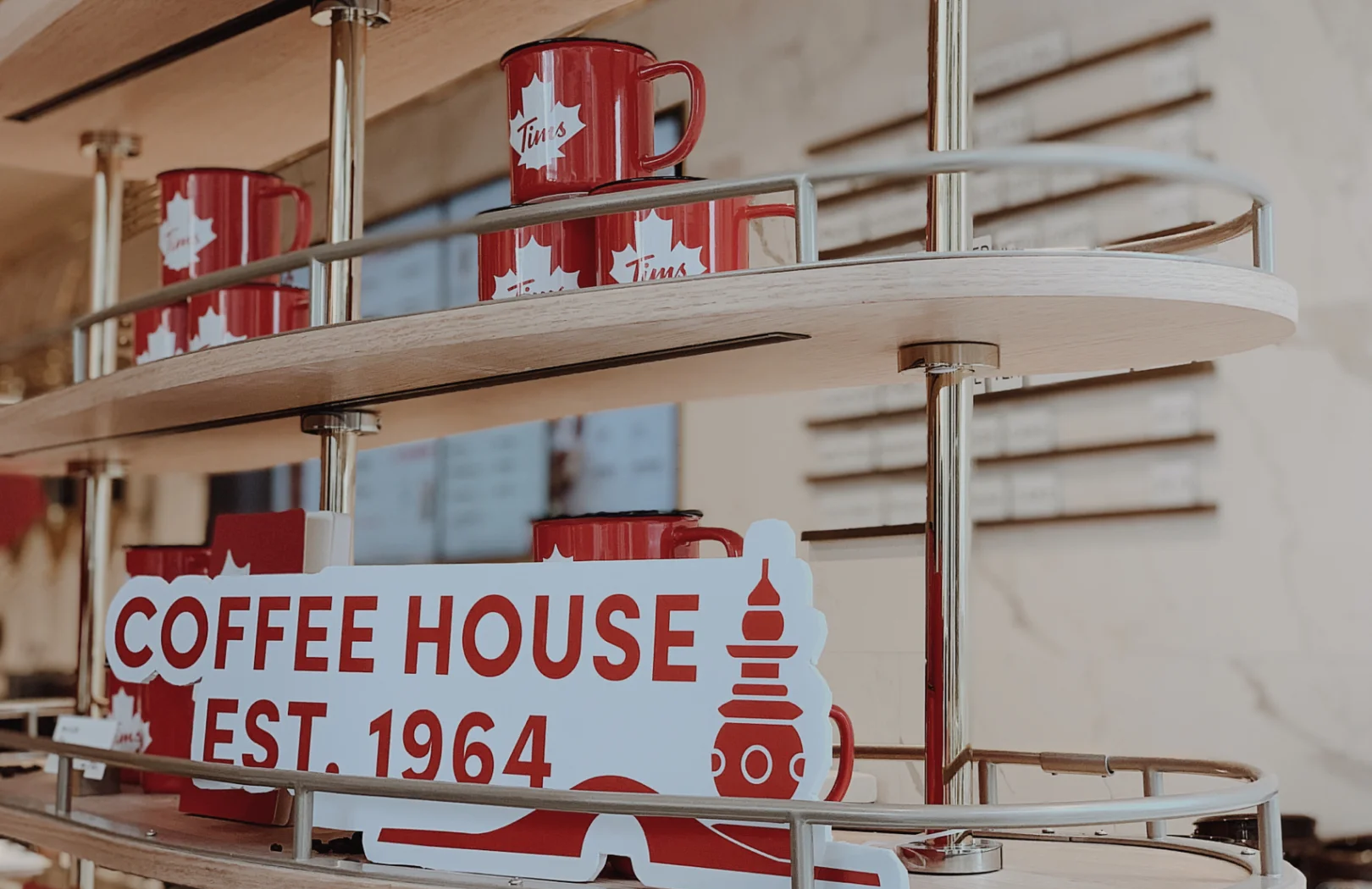 星巴克宣布将在美国和加拿大关闭数百家门店