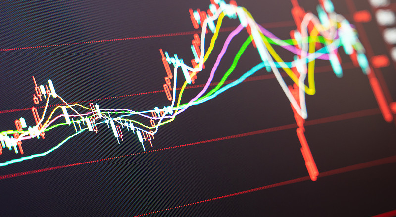 调整就是机会！机构大动作调仓，75只行业ETF被疯狂扫货，证券、化工、电池等更是吸金超20亿元
