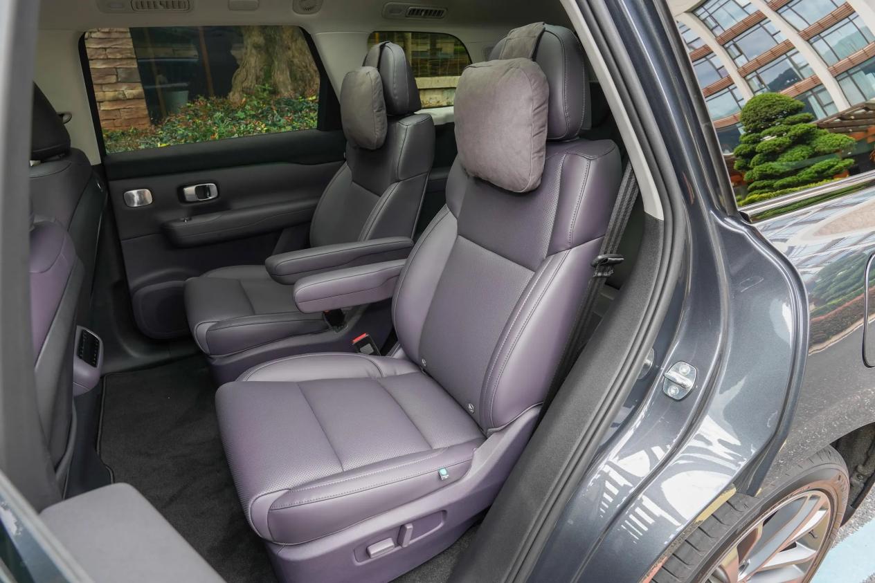 佑驾创新：智能座舱方案获全球知名车企3.2亿元项目定点