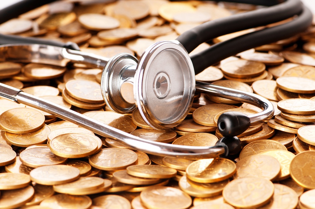 三只主动权益新发基金进行比例配售；杨锐文加仓旗滨集团丨天赐良基早参