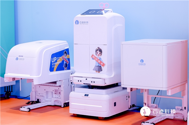 “群”智共生:云迹科技的生态实践,从单体智能到群体革命的跨越