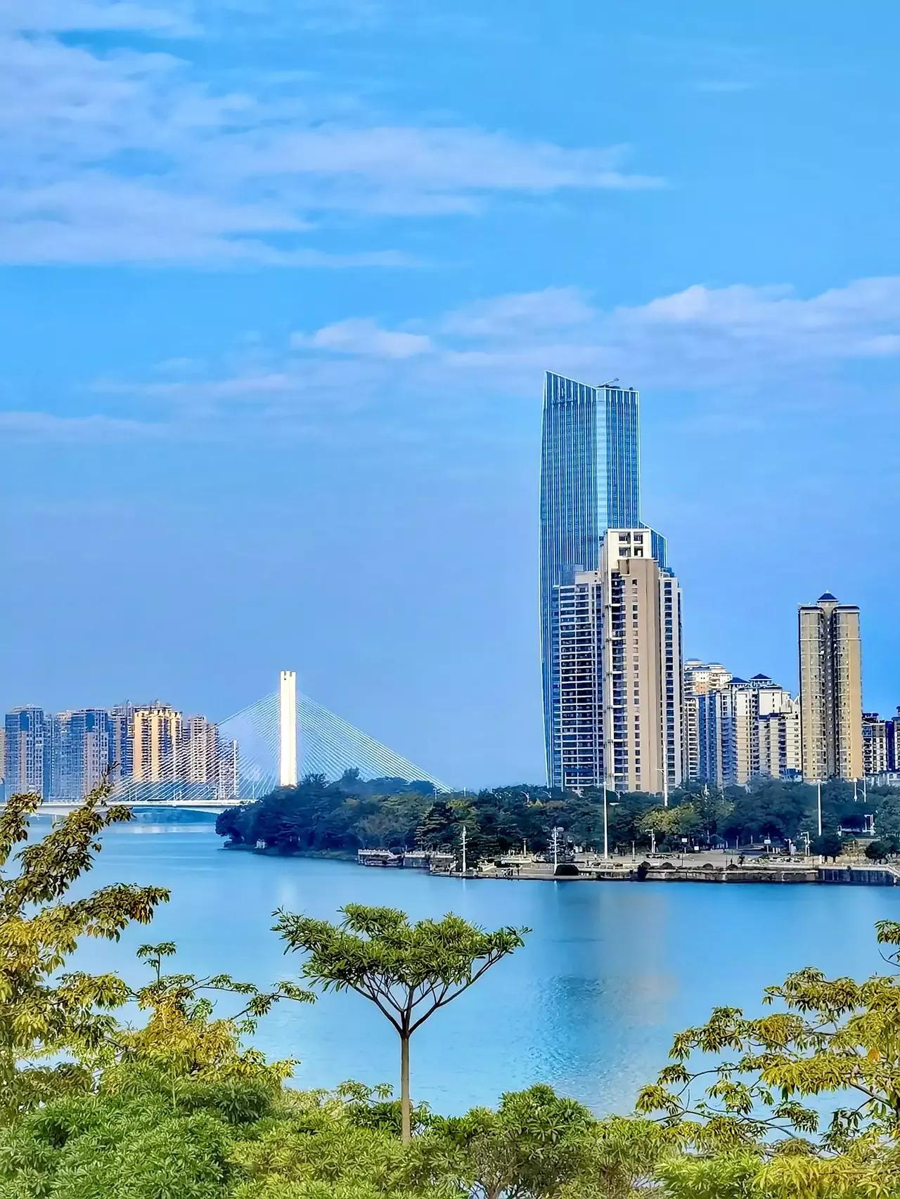 阿里健康与广药集团签署全面战略合作协议 将聚焦四大核心领域开展深度合作