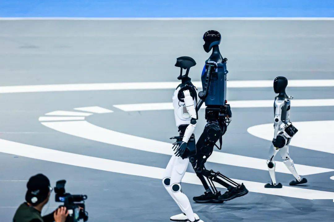 布局“机器人+人工智能”新赛道 京基智农战略投资汇博机器人