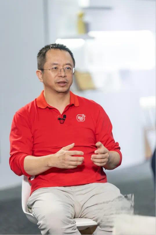 全国政协委员、360集团创始人周鸿祎：AI应用落地 算力布局与智能体成关键