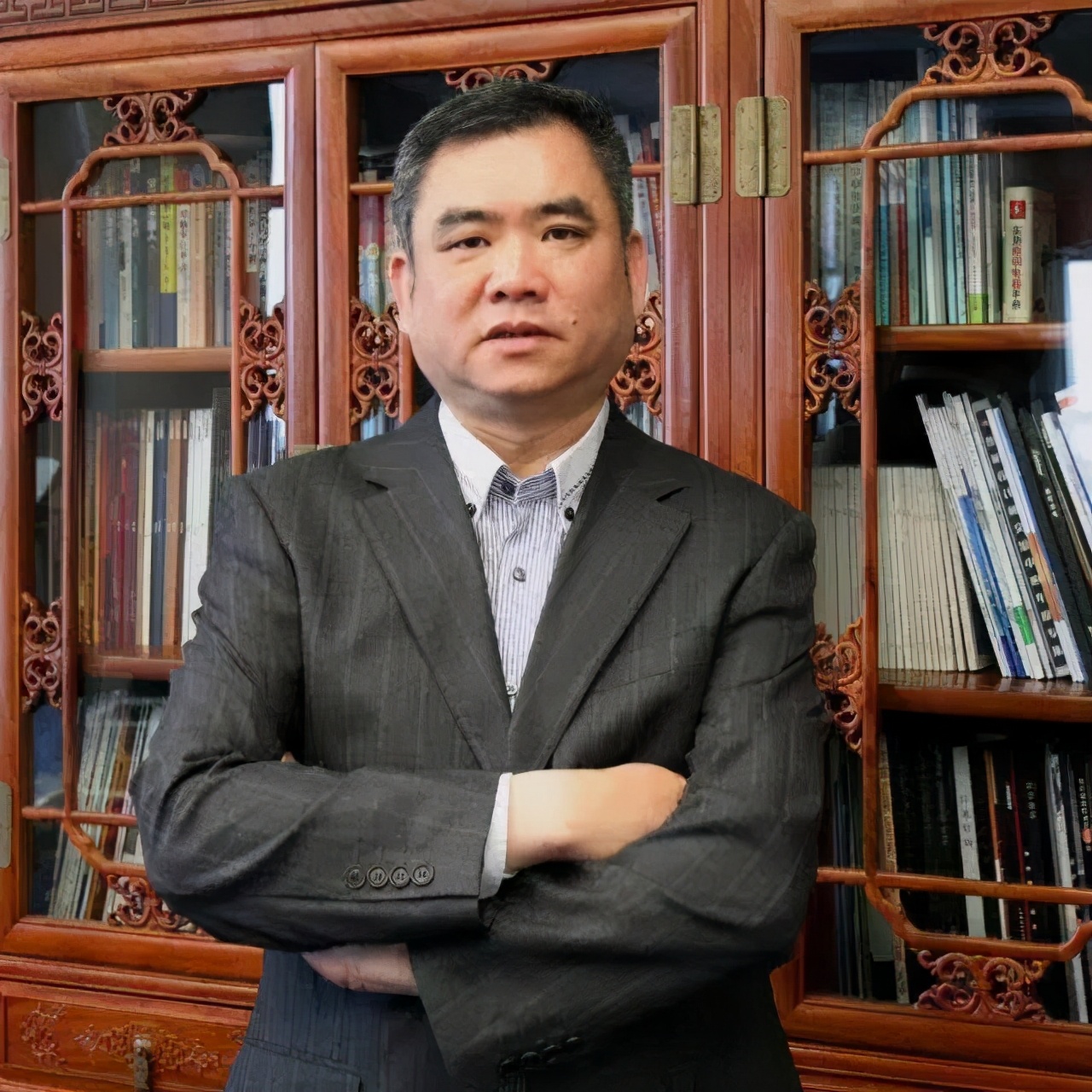 瑞达期货:公司副总经理徐志谋辞职 将继续担任瑞达基金董事长