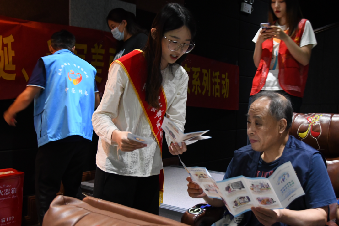 树立和践行正确政绩观｜深学真查实改 践行金融为民——中管金融机构扎实开展树立和践行正确政绩观学习教育