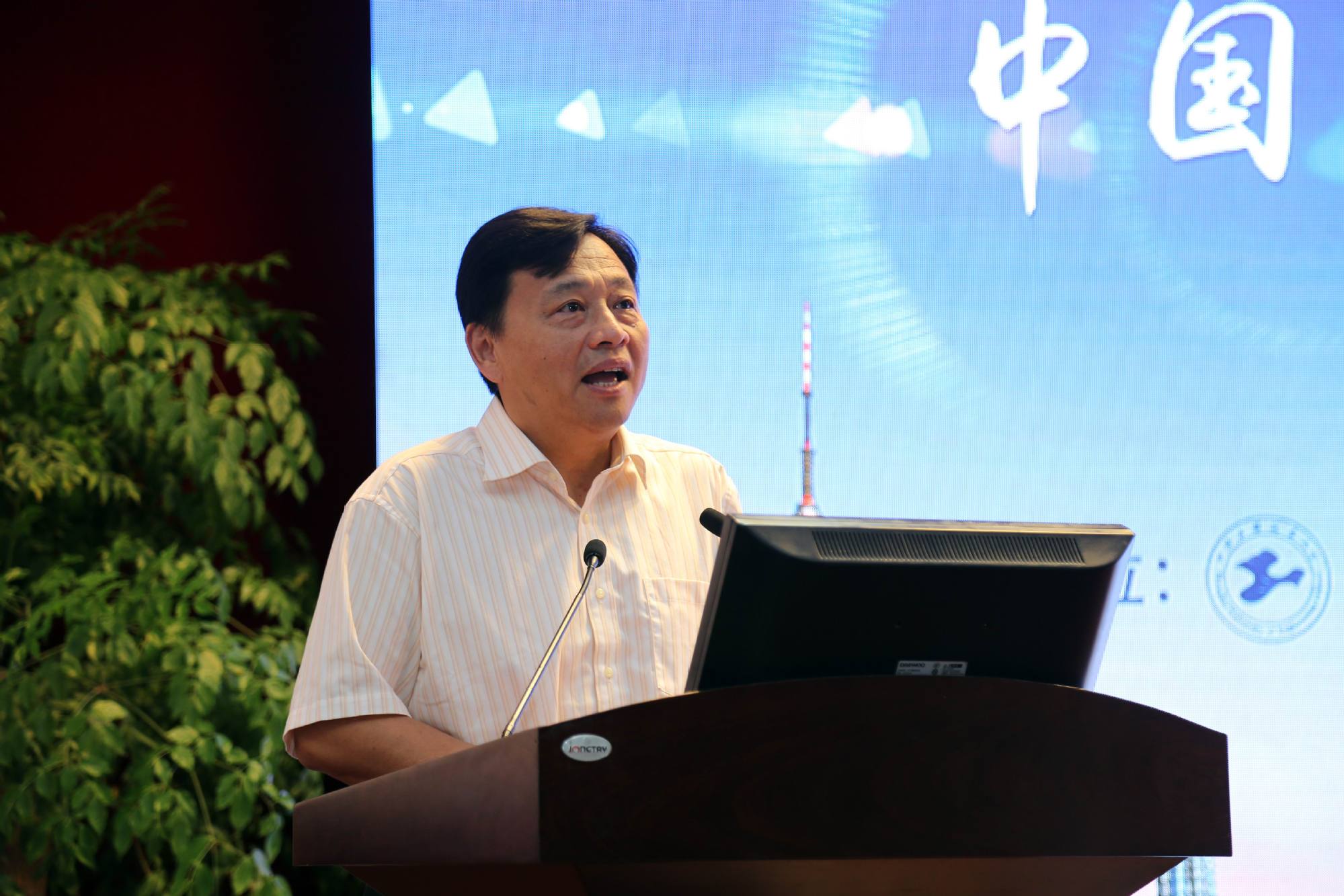 实探上海老博会:当银行长出“会客厅”,养老金融从“卖产品”到“卖安心”